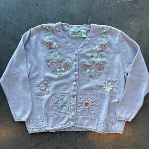 Vintage Y2k Grandma Crochet Knit Light Purple Floral Embroidered Sweater Medium